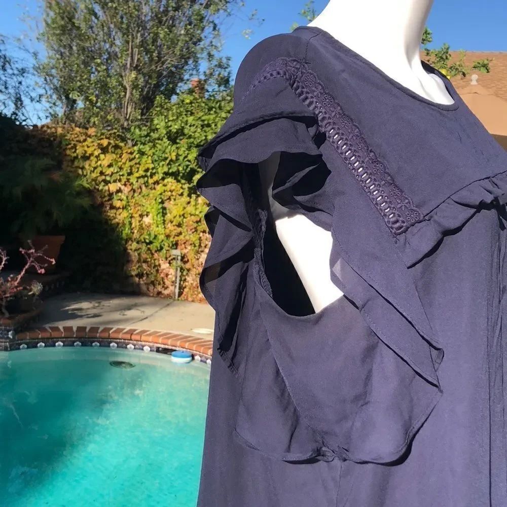 Halogen Flutter Sleeve Crepe Top Size Large - Picture 4 of 8